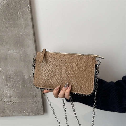 Damen Mode Geflochten Schultertasche Silber Nieten PU Leder Clutch Umschlag Kette Tasche Täglich Party Umhängetasche
