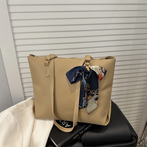 Bolso Tote de Cuero PU Vintage para Mujer Bolso de Hombro de Gran Capacidad Con Pañuelo de Satén Estampado Decorativo Bolso Elegante