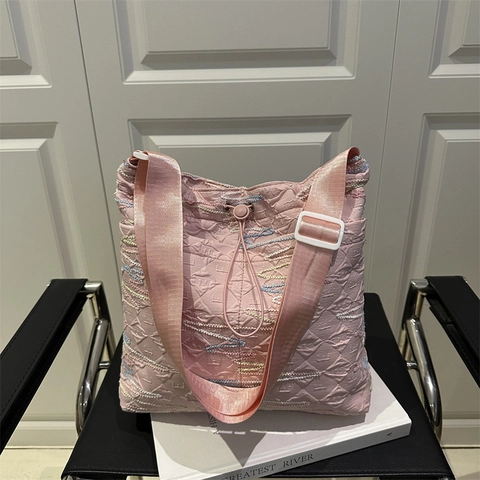 Quilted Embroidery Bucket Bag Drawstring Tote Wide Strap Colorful Zigzag Women Casual Commuter Shoulder Underarm Bag