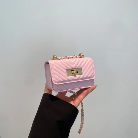 Women Mini Quilted Shoulder Bag Chevron Pattern PU Leather Chain Crossbody Small Square Bag With Gold Rotating Lock