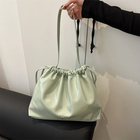 Women Glossy PU Leather Bucket Bag Large Capacity Drawstring Shoulder Bag With Metallic Bowknot Pleated Tote Handbag