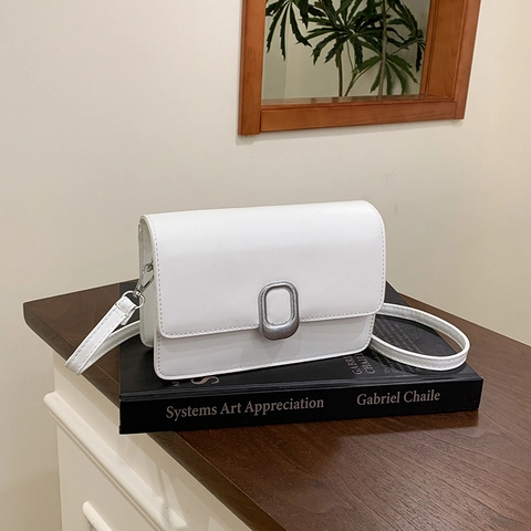Bolso de Hombro Cuadrado Pequeño de Cuero Sintético Minimalista para Mujer Estilo Coreano Color Sólido Hebilla de Metal Plateado