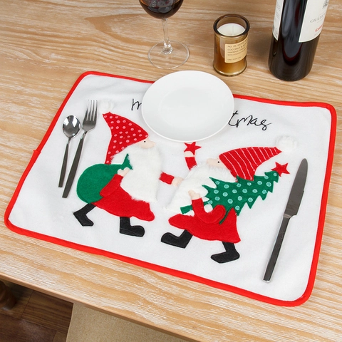 Christmas Placemat White Fabric Embroidered Gnomes Heat Resistant Table Mat With Merry Christmas For Holiday Dining Decor