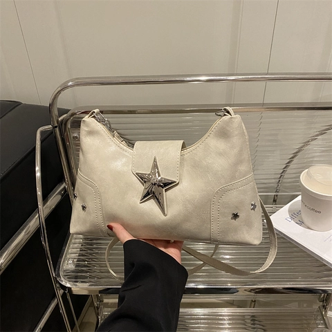 Women Y2K Star Rivet PU Leather Underarm Bag Punk Retro Small Square Shoulder Bag Large Capacity Commuting Handbag
