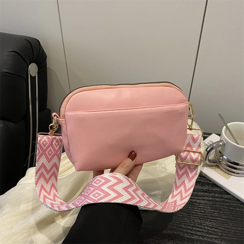 Women Fashion PU Leather Small Square Bag With Wide Geometric Pattern Woven Strap Casual Crossbody Shoulder Bag For Daily Use