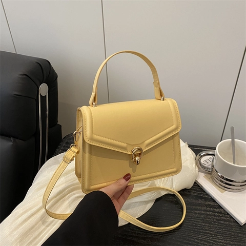 Bolso de Hombro Cuadrado Pequeño de Cuero PU para Mujer Color Sólido Simple Bandoulière Con Cerradura de Metal Asa Correa Ajustable