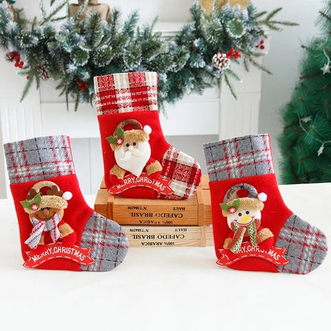 Christmas Stocking Decorations With Santa Snowman Reindeer 3D Applique Plaid Cuff Merry Christmas Red Velvet Xmas Gift Bags