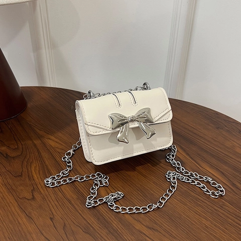 Süße PU-Leder Mini-Quadrat-Tasche Für Mädchen Damen Metallschleife Kette Crossbody Umhängetasche Vintage Kleine Klappentasche