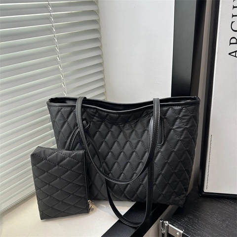 Ensemble de Sac Fourre-tout de Grande Capacité pour Femmes Matelassé Losange Avec Pochette Sac à Épaule en Nylon Léger Voyage