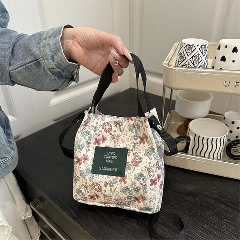 Petit Sac Seau Vintage en Jacquard de Fleurs et Papillons Sac à Main en Toile Avec Bandoulière Réglable pour Femmes