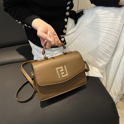 Bolso Bandolera de PU Acolchado en V para Mujer con Hebilla Geométrica Dorada Bolso de Mano Pequeño y Cuadrado Elegante