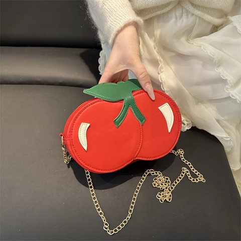 Damen Mode Süße Umhängetasche in Kirschform PU Leder Frucht Design Schultertasche Goldene Kette Süßer Cooler Stil
