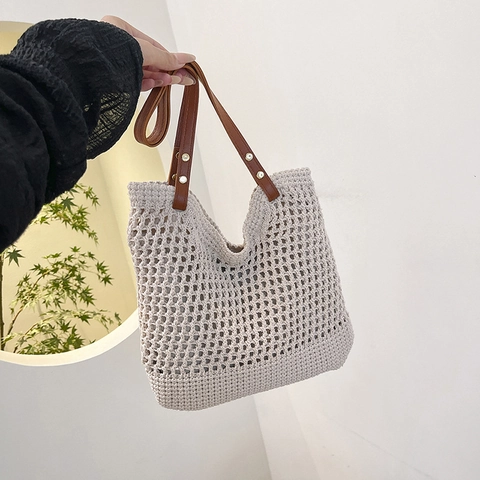 Damen Schultertasche Mit Aushöhlung Gewebte Bohemian Strand Tote Mit Lederriemen Nieten Sommer Lässige Handtasche