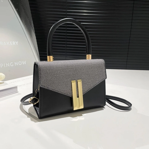 Bolso Cuadrado Pequeño Retro Patchwork para Mujer Cuero PU Textura Tejido Bandolera Con Hebilla de Metal Color de Contraste