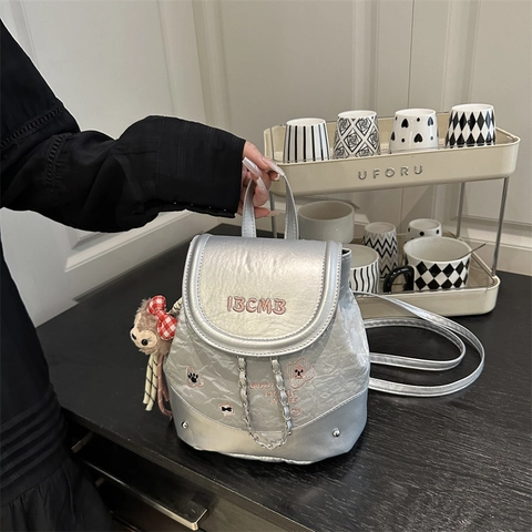 Damen Mini Mode Rucksack Denim PU Patchwork Schultasche Mit Kette Plüsch Anhänger Süße Buchstaben Stickerei Reise Rucksack