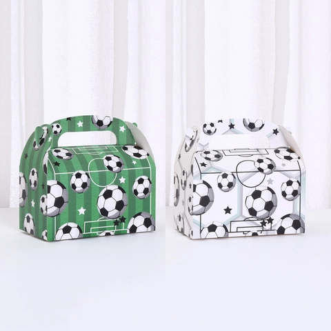 Scatola di Caramelle Portatile in Carta Kraft a Tema Calcio Con Manico Design Sportivo per Regali di Compleanno dei Bambini