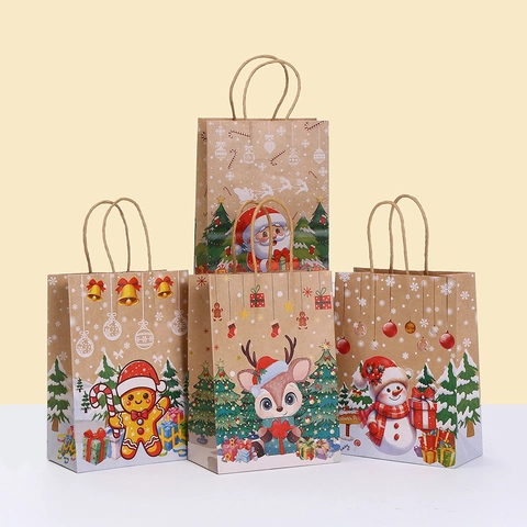 Christmas Kraft Paper Gift Bags With Handles Cartoon Santa Snowman Reindeer Gingerbread Man Printed Holiday Party Favor Packaging Bags