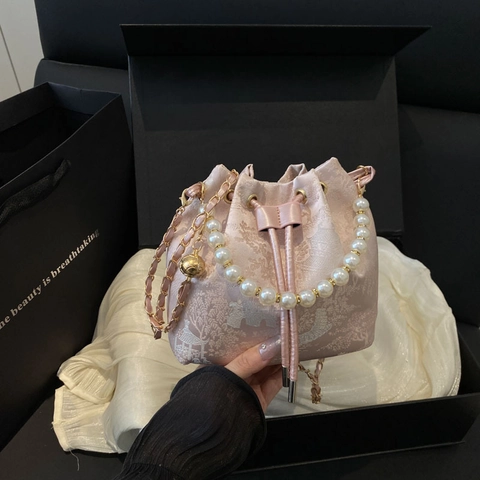 Nouveau Style Chinois Sac Seau en Jacquard Floral Avec Poignée en Künstliche Perle Et Bandoulière Chaîne Dorée Élégant Sac à Cordon Femme