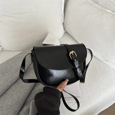 Vintage Glossy PU Leather Saddle Bag For Women Minimalist Flap Shoulder Bag With Adjustable Strap Fashion Crossbody Bag