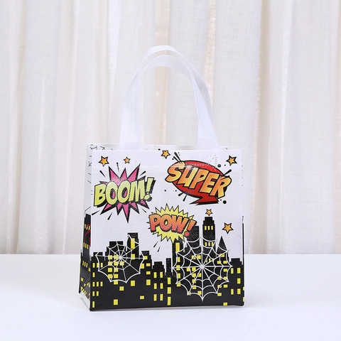 City Hero Series Comic Theme Non-Woven Gift Bags Reusable Shopping Bags For Party Favor Gift Packaging Printed Handbag With Handle