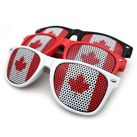 Canada Vlag Feest Zonnebril Geperforeerde Lens PC Frame Novelty Shades Canada Dag Wereldbeker Viering Gear Mannen Vrouwen