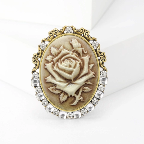 Vintage Palace Oval Rose Cameo Brooch For Women Alloy Resin Rhinestone Inlaid Floral Badge Pin Accessory Jewelry Gift