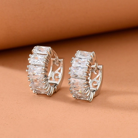 Elegante Kupfer Zirkonia Creolen Für Damen Baguette Schliff Transparente Zirkonia Einfacher Raffinierter Modeschmuck Geschenk