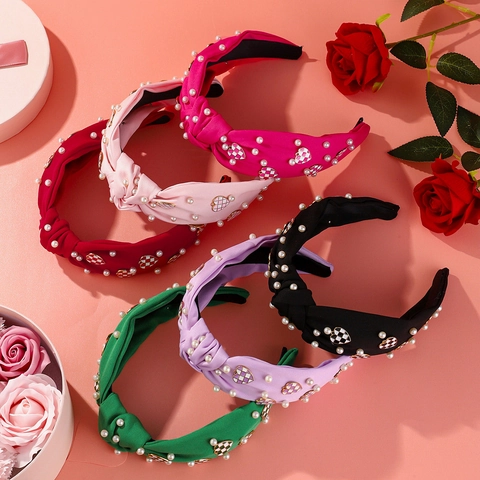 Damen Geknotetes Breites Stirnband Mit Künstliche Perlen Und Karo Herzanhänger Süß Valentinstag Mode Haarschmuck Schmuck