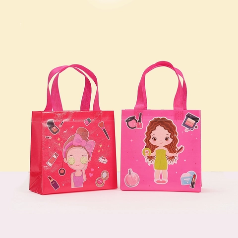 Cartoon Beauty Girl Print Laminated Non-Woven Gift Bag Waterproof Shopping Handbag For Makeup Festival Party Favors Storage Bag
