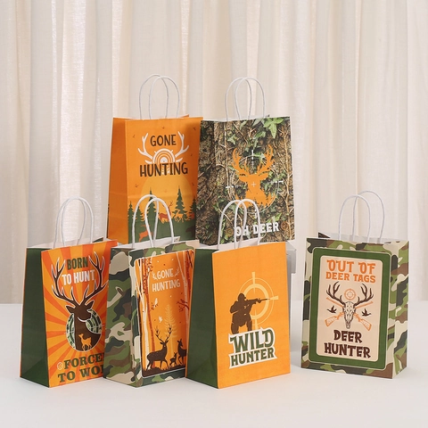 Hunting Theme Kraft Paper Gift Bags With Handles Camouflage Deer Hunter Print Party Favor Bags For Outdoor Enthusiasts