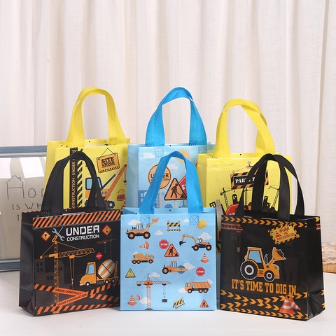 Construction Theme Polyester Gift Bags Cartoon Excavator Pattern Portable Tote Bags For Kids Birthday Party Favors Bags