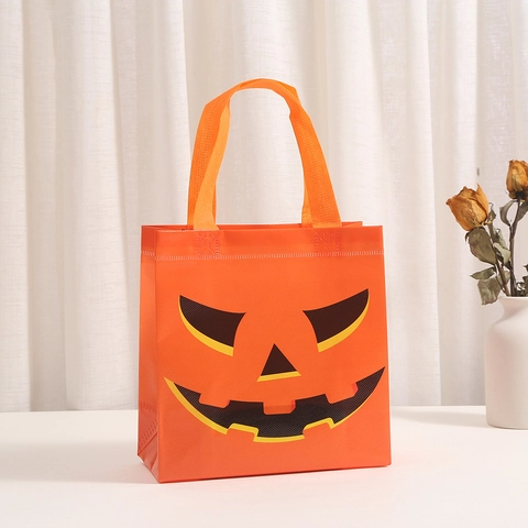 Halloween Non-Woven Polyester Fabric Gift Bag Ghost Face Pumpkin Monster Print Handbag Portable Party Favor Shopping Candy Bag