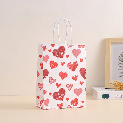 Valentine Heart Pattern Paper Gift Bag With Twisted Rope Handle Romantic Red White Gift Wrapping Bag For Wedding Party Favors