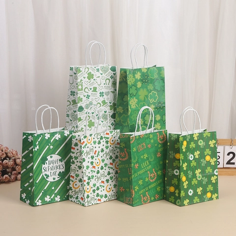 St. Patrick's Day Shamrock Gift Bags Green Kraft Paper Handle Bags For Irish Festival Party Favors Shopping Gift Wrapping