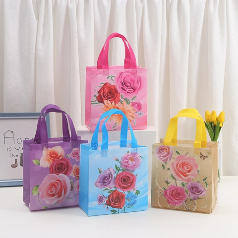 Floral Print Mother Day Gift Bag Non Woven Flower Pattern Waterproof Shopping Bag Rose Butterfly Handbag For Party Favor Candy Packaging