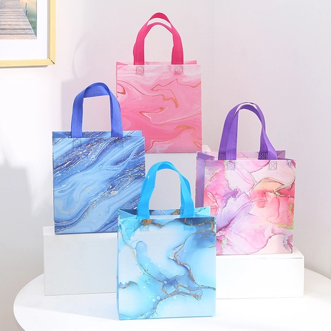 Marble Print Non-woven Gift Bag Tote Shopping Bag With Golden Lines Waterproof Reusable Packaging Bag For Party Wedding Birthday Women Handheld Bag