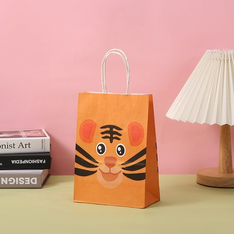 Cartoon Dier Kraftpapier Cadeauzakjes Met Gedraaide Touwhandvatten Schattige Olifant Leeuw Tijger Aap Zebra Patroon Draagtassen Voor Verjaardagsfeest Bruiloft Boodschappentassen