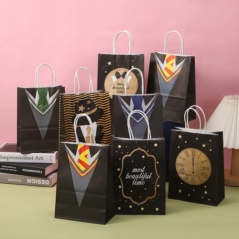 Black Cardstock Gift Bags With Gold Stamping Academy Style Wizard Hat Gentleman Pattern Handbags For Birthday Party Favor Bags