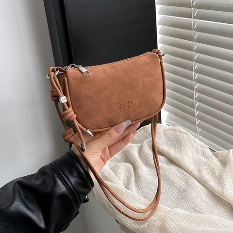 Vintage PU Mattleder Umhängetasche Satteltasche Für Damen Minimalistische Halbmond Schultertasche Mit Knotenband-Dekoration