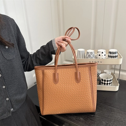 Borsa Tote da Donna di Grande Capacità in Pelle PU Tracolla Pendolare Minimalista Elegante Trama Intrecciata Shopping Bag