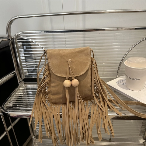 Boheems Vintage Imitatiesuède Schoudertas Met Kwastjes Voor Dames Mat Kleine Vierkante Tas Met Houten Kralen Magneetsluiting