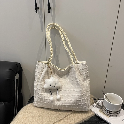 Damen Große Kapazität Tragetasche Urban Minimalistische Gewebte Textur Handtasche Mit Plüsch Wolke Anhänger Für Den Alltag