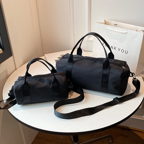 Borsa a Barile Minimalista in Nylon per Donna Borsa Sportiva Leggera Impermeabile Viaggio Tracolla Borsa a Mano Capacità Casuale Barile