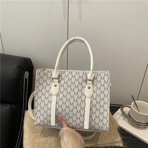 Bolso Tote de Mujer de Cuero PU con Estampado de Monograma M Gran Capacidad Minimalista Urbano Bolso de Hombro con Correa Ajustable