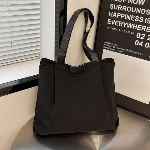 Borsa Tote in Nylon Plissettata a Grande Capacità Borsa a Tracolla Minimalista Retrò Per Donna Urban Daily Pendolare