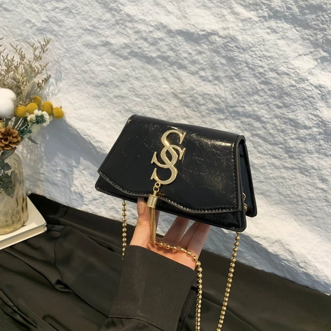 Damen Minimalistische Metall Buchstaben Kette Umhängetasche Vintage Kunstleder Quadratische Umhängetasche Mit Quaste Mode Kleine Handtasche