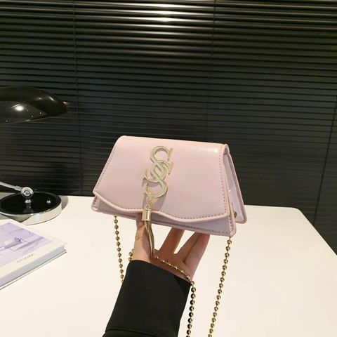 Damen Minimalistische Metall Buchstaben Kette Umhängetasche Vintage Kunstleder Quadratische Umhängetasche Mit Quaste Mode Kleine Handtasche