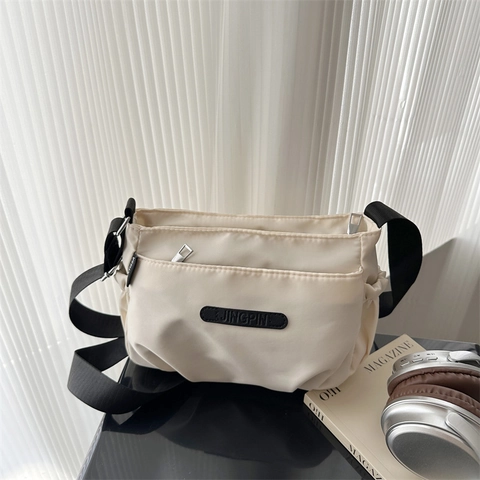 Bolso Bandolera de Nailon Minimalista para Mujer Gran Capacidad Diseño Fruncido Color Sólido Bolso de Hombro Casual Diario