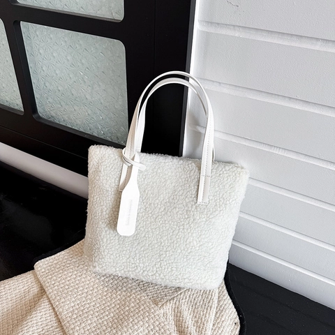 Women Minimalist Plush Bucket Bag Soft Fleece Tote Handbag Large Capacity Solid Color Autumn Winter Commuter Shoulder Bag