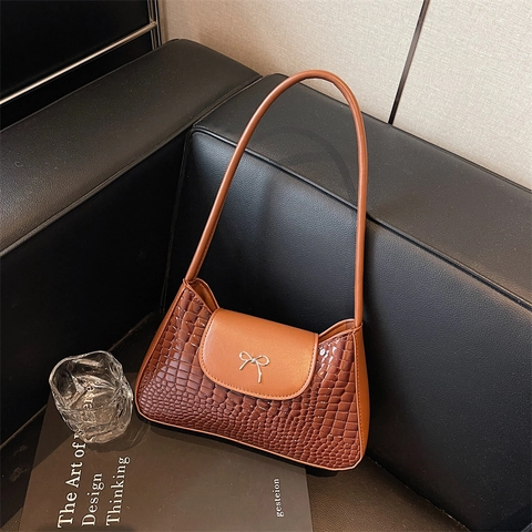 Women's Trendy Crocodile Pattern Underarm Bag Vintage PU Leather Shoulder Bag With Silver Metal Bow Small Square Crossbody Bag